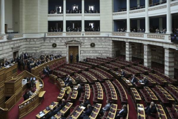 Εγκρίθηκε η τροπολογία για το δικαίωμα διοργάνωσης και διεξαγωγής ιπποδρομιακού στοιχήματος