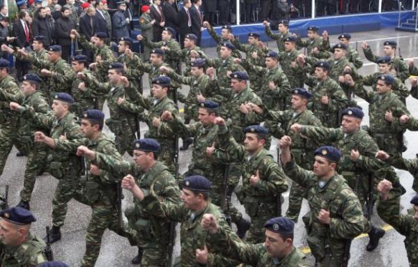 Κατατέθηκε το νομοσχέδιο για τη μείωση της στρατιωτικής θητείας