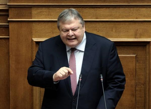 Βενιζέλος εναντίον κυβέρνησης για γερμανικές αποζημιώσεις: Αόριστες δηλώσεις εσωτερικής κατανάλωσης