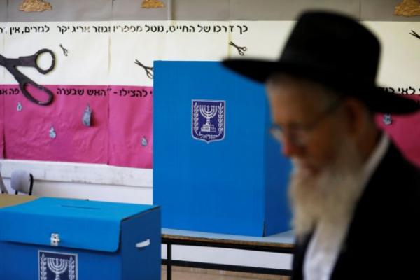 Άνοιξαν οι κάλπες για τις κρίσιμες εκλογές στο Ισραήλ