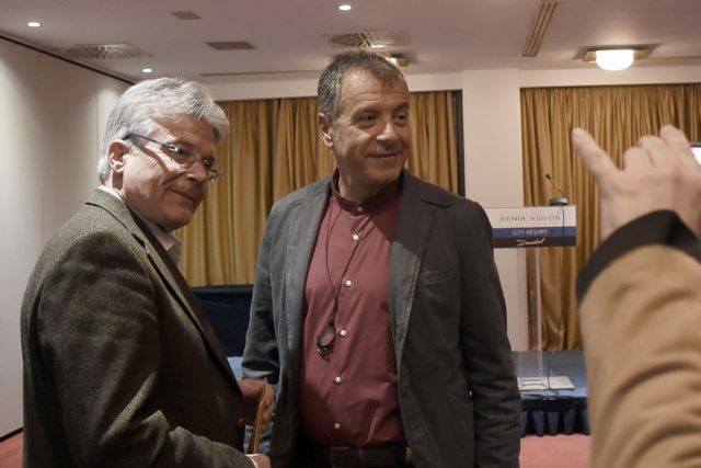 Θεοδωράκης: Ο ΣΥΡΙΖΑ νομίζει πως θα θάψει τους αντιπάλους του