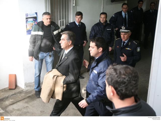 Φυλάκιση τριών ετών για «ξέπλυμα» σε Παπαγεωργόπουλο και Λεμούσια