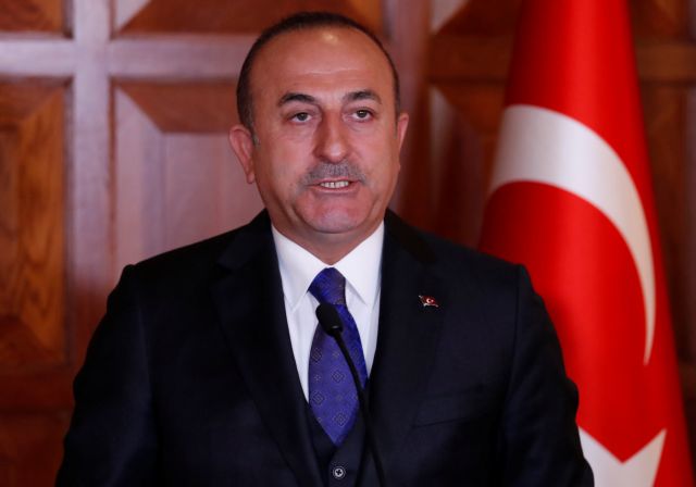 Ο Τσαβούσογλου απειλεί τις ΗΠΑ και η Ρωσία δηλώνει «ανοιχτή» στην Τουρκία