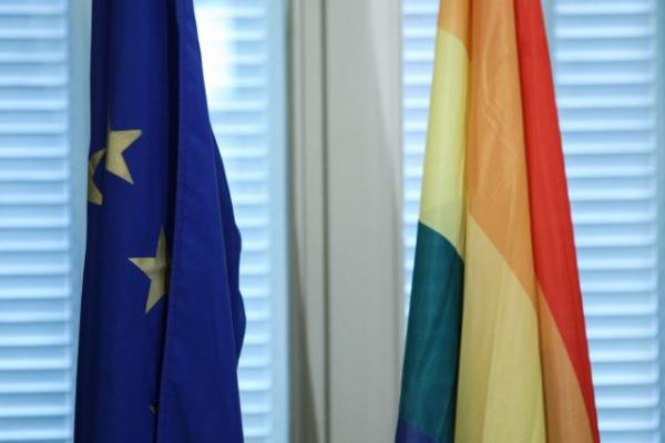 SYRIZA’s interventions lead independent Human Rights Commission chief to resign