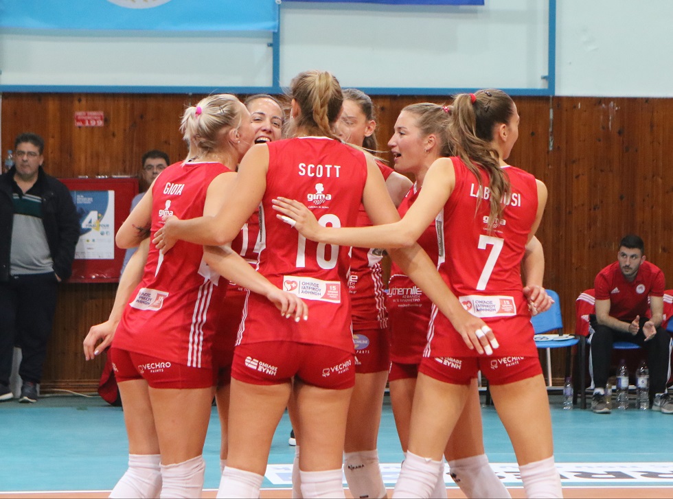 «Σκούπισε» την ΑΕΚ ο Ολυμπιακός, φουλάρει για το 9ο σερί Κύπελλο