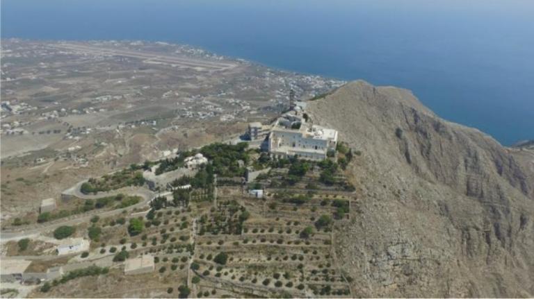 Τραγωδία στη Σαντορίνη: Δύο νεκροί από πτώση με όχημα Buggy σε χαράδρα