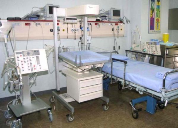 Κρίσιμες ώρες για το 8χρονο κοριτσάκι που δέχθηκε αδέσποτη σφαίρα στο κεφάλι