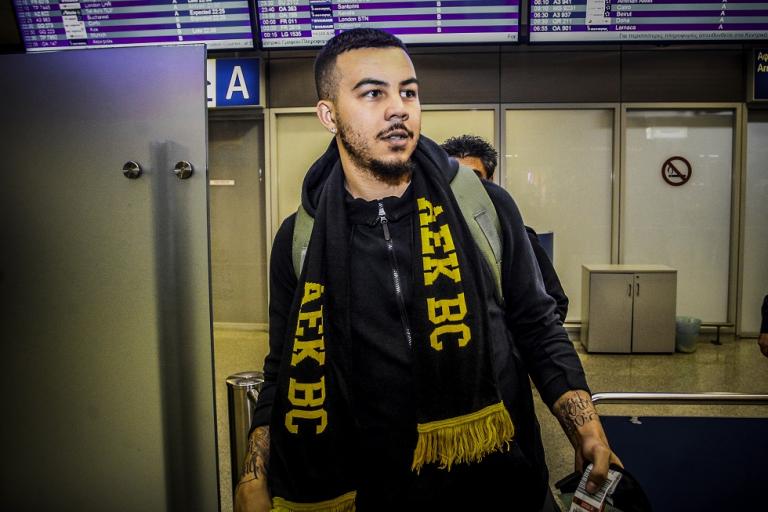 Άρχισε στραβά η θητεία του Γιορκ στην ΑΕΚ