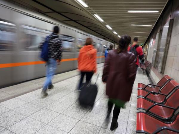 Μειωμένα τα δρομολόγια στα Μέσα Μαζικής Μεταφοράς