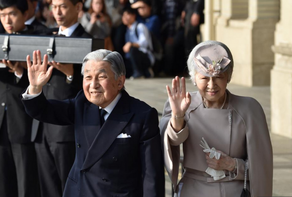 Ακιχίτο και Μιτσίκο: Ένα αχώριστο ζευγάρι στο Θρόνο των Χρυσανθέμων