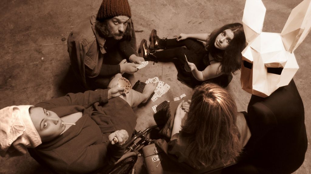 Ανάπηροι και μη ανάπηροι ηθοποιοί ταξιδεύουν στην… Χώρα των Θαυμάτων