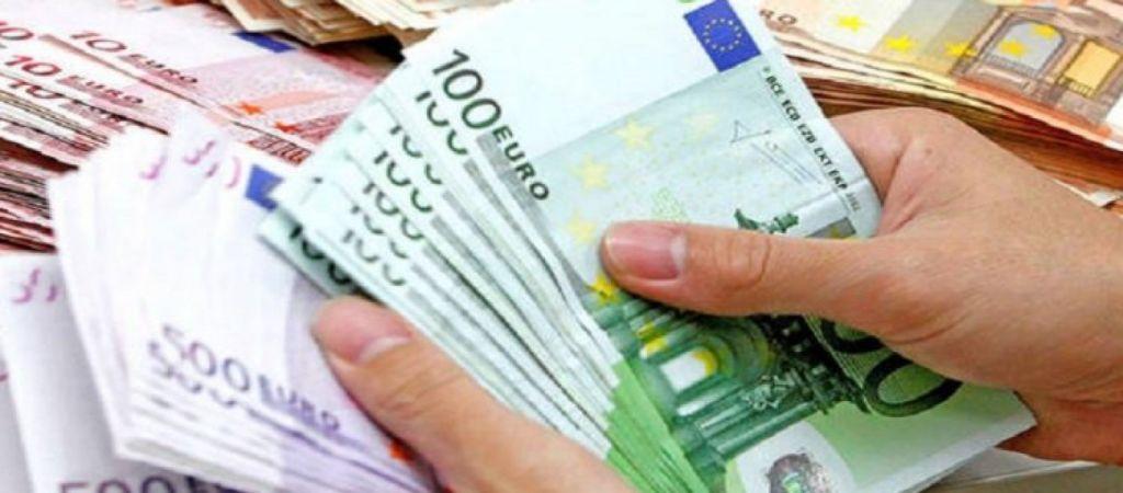 Αναδρομικά: Τα δικαστήρια απασφαλίζουν τη «βόμβα» – Τι σκέφτεται να κάνει η κυβέρνηση