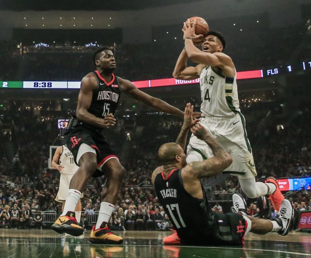 Τι θέλει ο Γιάννης Αντετοκούνμπο για να μείνει στους Μπακς