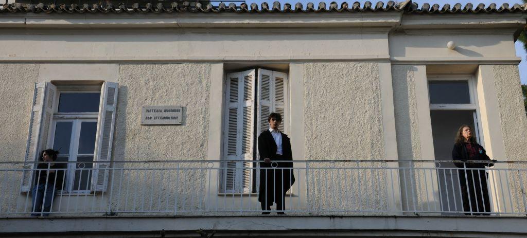 «Στη μνήμη ενός μικρού παιδιού» της Ιόλης Ανδρεάδη και του Άρη Ασπρούλη στο Άσυλο Ανιάτων