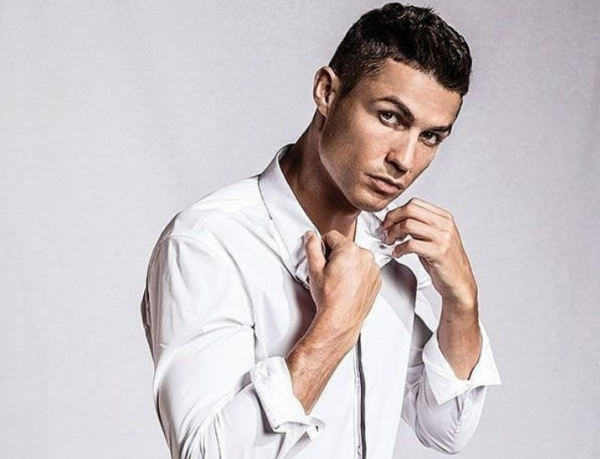 Η σέξι φωτογραφία του Ρονάλντο που «έριξε» το Instagram