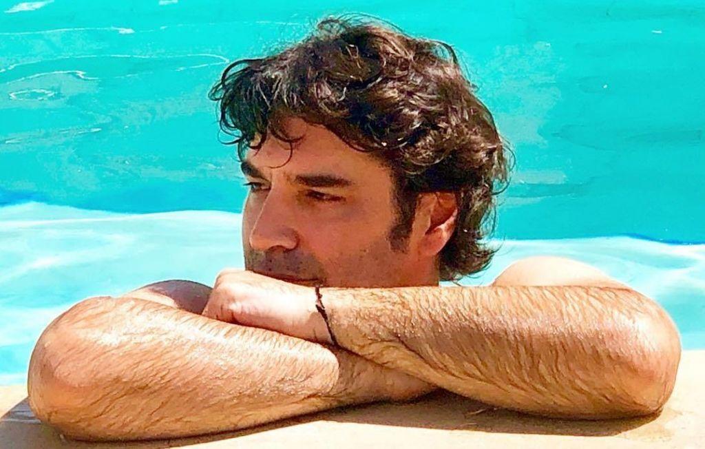 Ο Χριστόφορος Παπακαλιάτης «κολάζει» με μαγιό