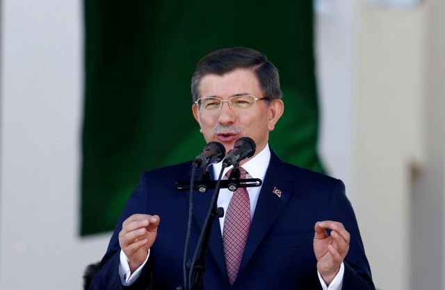 Νταβούτογλου: Ο άλλοτε στενός σύμμαχος του Ερντογάν, γίνεται σκληρός επικριτής του