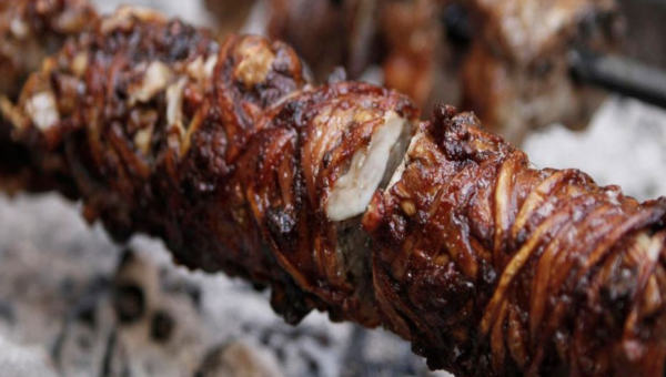 Διατροφή την πασχαλινή περίοδο: Τι και πώς πρέπει να καταναλώνουμε