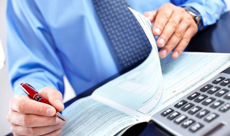 Φορολογικές δηλώσεις: Στο στόχαστρο της εφορίας μπαίνουν οι «ξεχασιάρηδες»