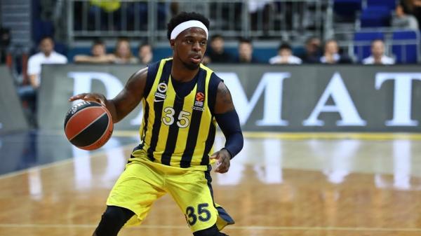 Ανανέωσε για δύο χρόνια με τη Φενέρμπαχτσε ο Ντίξον