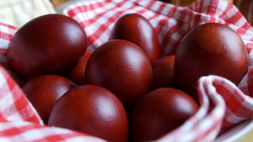 Γνωρίζετε από πού προέρχεται το έθιμο του πασχαλινού αυγού;