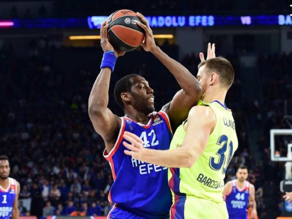 Η Εφές «καθάρισε» την Μπαρτσελόνα