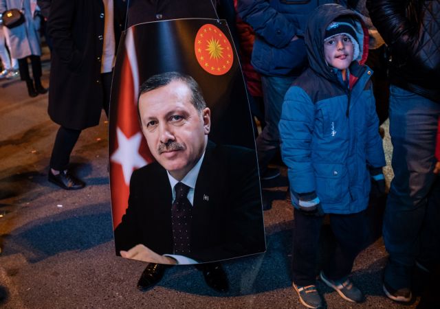 Erdogan loses Ankara mayoralty, Istanbul disputed as economic jitters mount