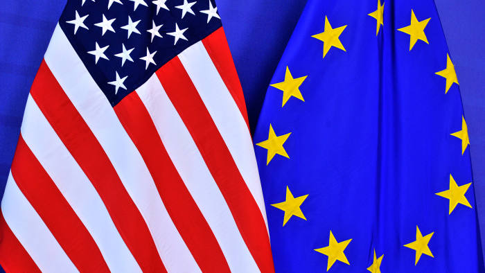 Eπιβολή δασμών σε προϊόντα της ΕΕ από τον Τραμπ, με αντίποινα απαντά η ΕΕ