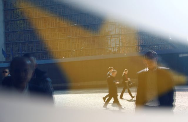 «Πράσινο φως» της ΕΕ για εκκίνηση εμπορικών συνομιλιών με τις ΗΠΑ