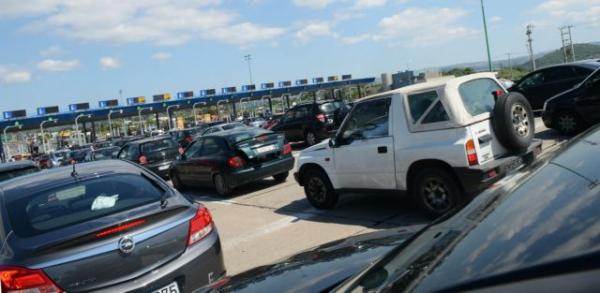 Έκτακτα μέτρα της τροχαίας για τις εορτές του Πάσχα και της Πρωτομαγιάς