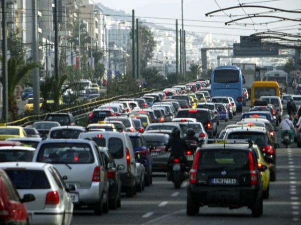 Κυκλοφοριακό χάος στους δρόμους της Αθήνας