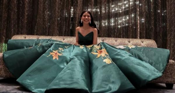 Γιατί αυτό το φόρεμα έχει γίνει το απόλυτο viral;