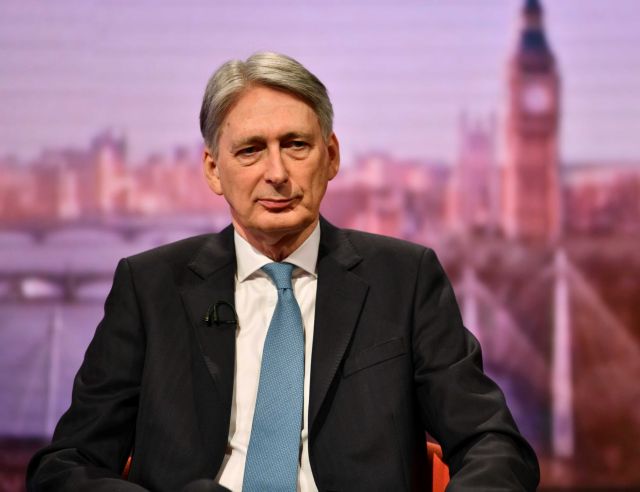 Brexit: Αισιόδοξος ο Χάμοντ για τις συζητήσεις με τους Εργατικούς