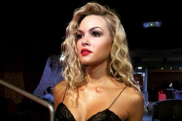 Η Βίκυ Κάβουρα απαντά πρώτη φορά στην Αγγελική Ηλιάδη