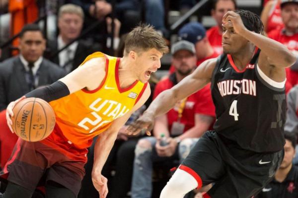 NBA : «Χόρεψαν» τους Ρόκετς και έχουν σφυγμό οι Τζαζ