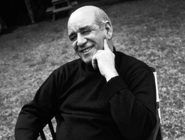 Οχτώ χρόνια χωρίς τον σπουδαίο Δημήτρη Μητροπάνο