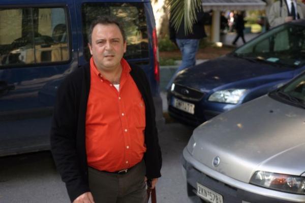 Καμπουράκης κατά Πολάκη: Εγώ θα σου ποιος είναι σίχαμα
