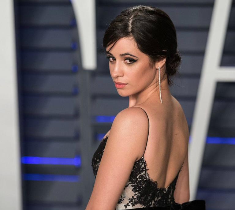 H Camila Cabello είναι η νέα Σταχτοπούτα