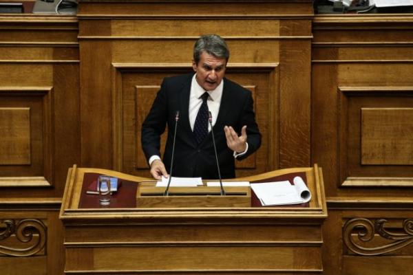 Βουλή: Στις 10 το πρωί η συνεδρίαση για την άρση ασυλίας Λοβέρδου – Σιαλμά