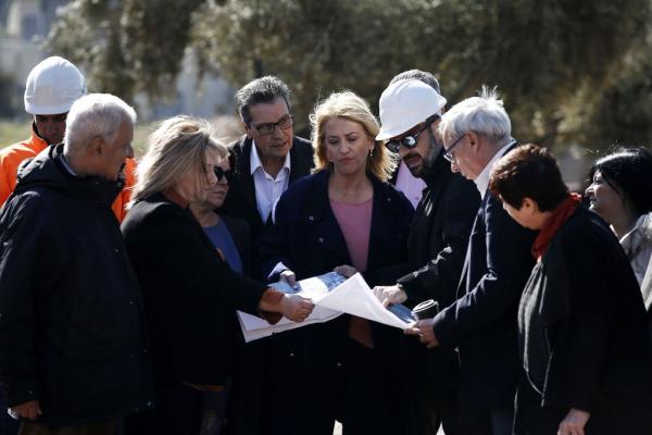 Σόου στη Μάνδρα από την «πνιγμένη» Δούρου