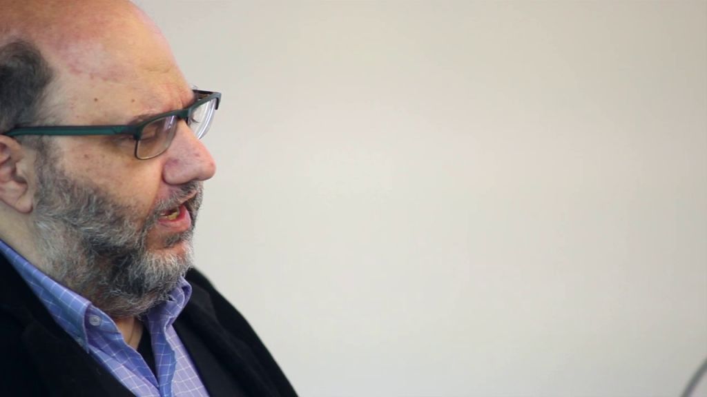 Βαγγέλης Καραμανωλάκης: «Το παρελθόν δεν καταστρέφεται α λα καρτ»