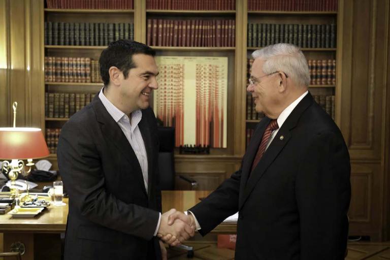 Ασφάλεια, ενέργεια και τουρκικές προκλήσεις στη συνάντηση Τσίπρα – Μενέντεζ