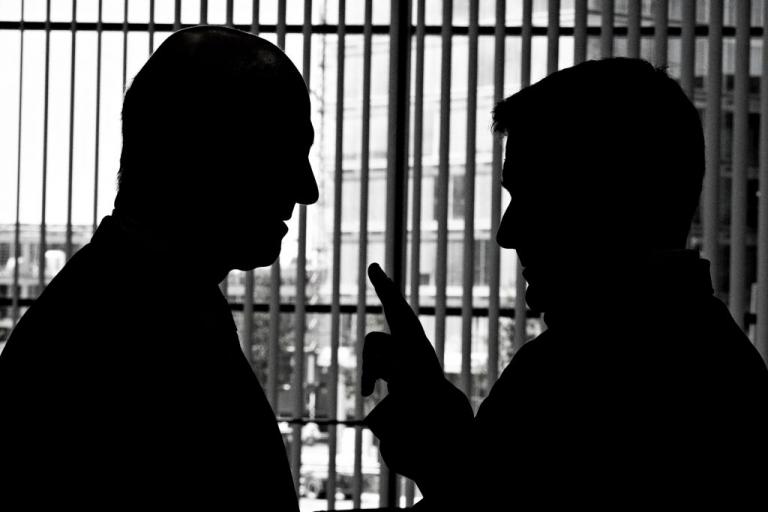 Διχάζει το νέο αφορολόγητο κυβέρνηση και θεσμούς