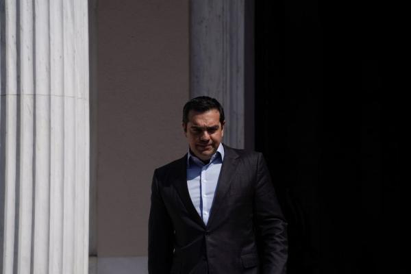 Γιατί ο Τσίπρας προβάρει κουστούμι Αντρέα και τι φοβάται περισσότερο