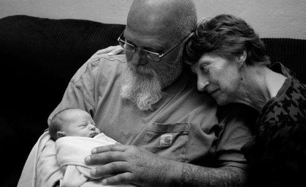 ΠΟΥ: Το προσδόκιμο ζωής αυξήθηκε – Η φτώχεια «κόβει» 18,1 χρόνια ζωής