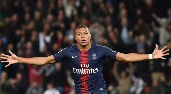 Μπαπέ : Άφησε πίσω Μέσι και Ρονάλντο