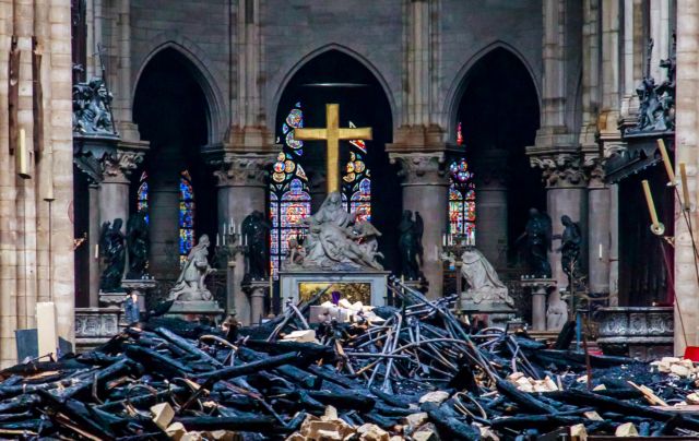 Παναγία των Παρισίων : Οι θησαυροί που χάθηκαν κι εκείνοι που σώθηκαν από την πυρκαγιά