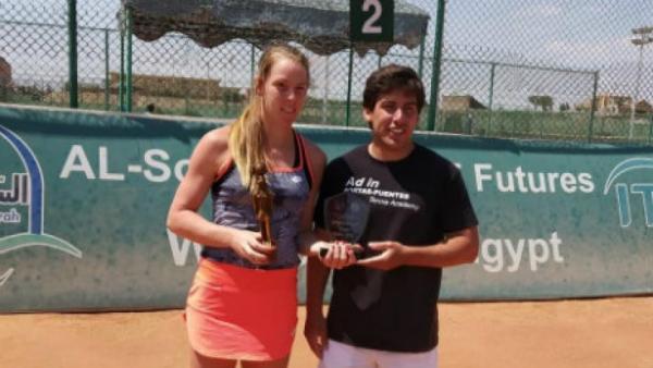 Κάιρο : Πρωτιά στο διπλό για τις Παπαμιχάηλ – Γουάλτερτ