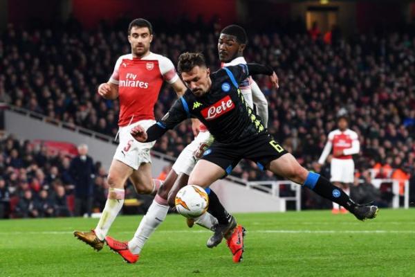 Φουλ για τα ημιτελικά η Άρσεναλ του Παπασταθόπουλου