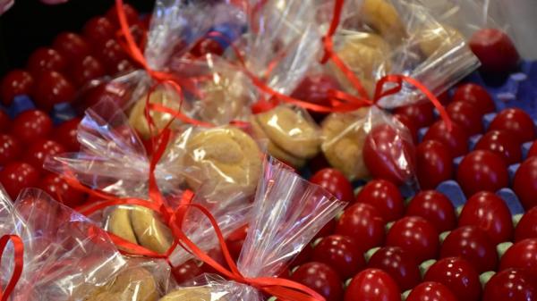 Πασχαλινό ωράριο: Σε ισχύ από σήμερα – Οι ώρες λειτουργίας